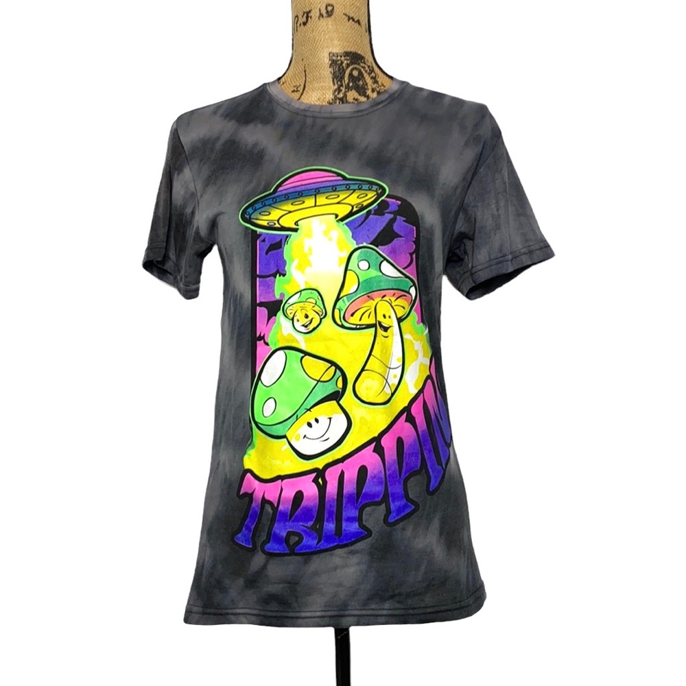 NWT Mushroom Alien Tie Dye Psychedelic T-shirt S